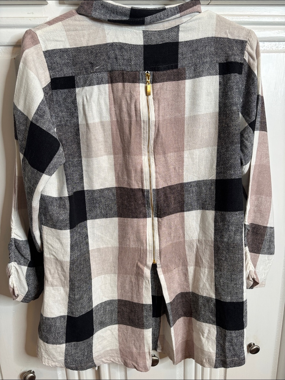 Soft Surroundings Black & Cream Plaid Button-Up sz M - Picture 4 of 11